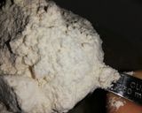 صورة لخطوة 3 من وصفة بيتزا بيتية