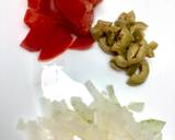 Białkowa pianka z cebulką, pomidorem i oliwkami krok przepisu 1 zdjęcie
