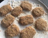 A picture of step 4 of Home made chicken nuggets.