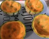 Une image de l'étape 2 de Melon farci aux tomates bicolores, feta, radis et menthe fraîche.