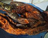 Foto langkah ke 3 dari resep Lele goreng bumbu instan.