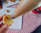 Foto del paso 12 de la receta: Croquembouche (masa choux y crema pastelera)