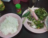 Foto langkah ke 1 dari resep Nasi goreng ikan asin kecombrang.