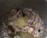 A picture of step 2 of Chicken pulao😍.