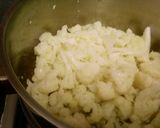 Foto del paso 1 de la receta Coliflor con bechamel gratinada