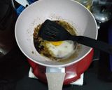 Foto langkah ke 4 dari resep Nasi Telur Viral.