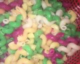 A picture of step 1 of Vegetables macroni.