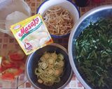 Foto langkah ke 1 dari resep Sayur Bening Kelor.