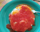 Foto del paso 8 de la receta: Huevos rancheros con jamón y frijoles refritos