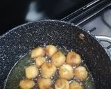Foto del passaggio 3 della ricetta Castagnole colorate #glutenfree 🎉🎭🥳