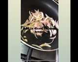 A picture of step 8 of Sinasir and chicken stir fry.