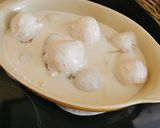 Une image de l'étape 8 de Filets de dinde accompagnés de poires et d'une sauce au fromage.