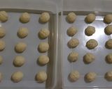 Foto langkah ke 4 dari resep Roti goreng montok tanpa ulen dan tanpa mixer ekonomis.