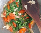 Foto langkah ke 3 dari resep Tumis Kangkung Sambal Embe.