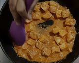 A picture of step 3 of Paneer Veggie Delite Pizza.