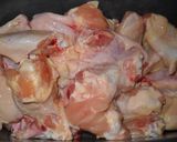 Foto del paso 1 de la receta: Alitas y patitas de pollo a la sidra