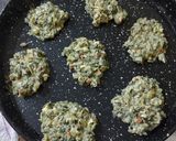 Foto del paso 7 de la receta: Bocaditos de acelga y pollo al horno 😎