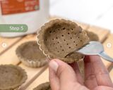Foto langkah ke 6 dari resep Hojicha Coffee Mini Pie (Mini Pie Kopi Hojicha).