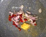 Foto langkah ke 2 dari resep Nasi Goreng Spesial Ala Kiki Ayu Recipe.