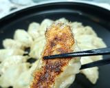 รูปขั้นตอนการทำที่ 12 ของ Gyoza (Hot Plate) #ปาร์ตี้ของว่าง