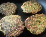 Foto del paso 6 de la receta: Tortitas de calabaza🎃, zanahoria🥕y acelgas🌿