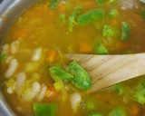 Foto del paso 1 de la receta: Sopa de habas puerro y zanahoria