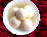 বাঙালির প্রিয় রসগোল্লা(bangalir priyo rosogolla recipe in Bengali) রেসিপি ধাপ - 14 ছবি