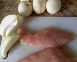 Foto del paso 1 de la receta: Solomillo de pavo en salsa de champiñón