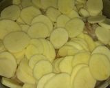 Foto del paso 3 de la receta: Pollo a la criolla con huevos a caballo y queso sardo