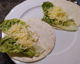 Foto del paso 3 de la receta: Mini Piadinas de Huevo con Salsa de Pimentón a la Miel