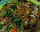 Foto langkah ke 3 dari resep Mie Tiauw Goreng.