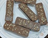 A picture of step 7 of Peanut butter chocolate bar.