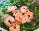 Hình bước làm 3 của món Nui Nấu Tôm & Rau Xanh
