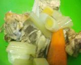 Foto del paso 5 de la receta: Caldo de pollo a lo Carmelita