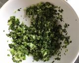 Une image de l'étape 3 de Sauce menthe concombre et citron.