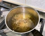 Une image de l'étape 12 de Poulet caramélisé au gingembre, champignons et carottes.