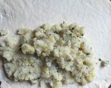 A picture of step 4 of Gozleme.