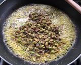 Foto del paso 3 de la receta: Pasta con crema de Pistacho al cognac