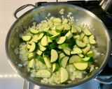A picture of step 5 of Pasta with Zucchini and Ricotta.