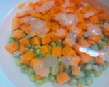 Hình bước làm 2 của món Cơm chiên dương châu
