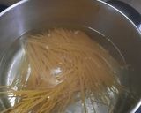 Foto del paso 5 de la receta: Camarones con salsa de espinacas y fideos