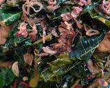 Foto langkah ke 3 dari resep Oseng daun pepaya.