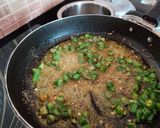 A picture of step 4 of Besanwali Mirchi.