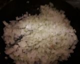 Foto del paso 2 de la receta: Ravioles de queso y cebolla 😋