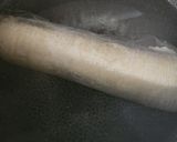 Foto del paso 3 de la receta: Arrollado express de pollo con ciruelas pasas y jamón