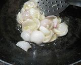 A picture of step 4 of Bhindi Do Pyaza.