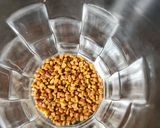 A picture of step 1 of Methi Dana Mirchi Chatpata Aachar - Fenugreek Seeds Green Chilies Instant Pickle - Hot & Sour Pickle.