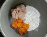 Foto langkah ke 3 dari resep Nugget Ayam Labu Kuning.