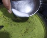 A picture of step 7 of Broccoli almonds creamy soup.
