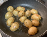 Foto del paso 3 de la receta: Cordero al horno con patatas